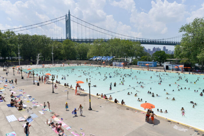 Astoria Pool